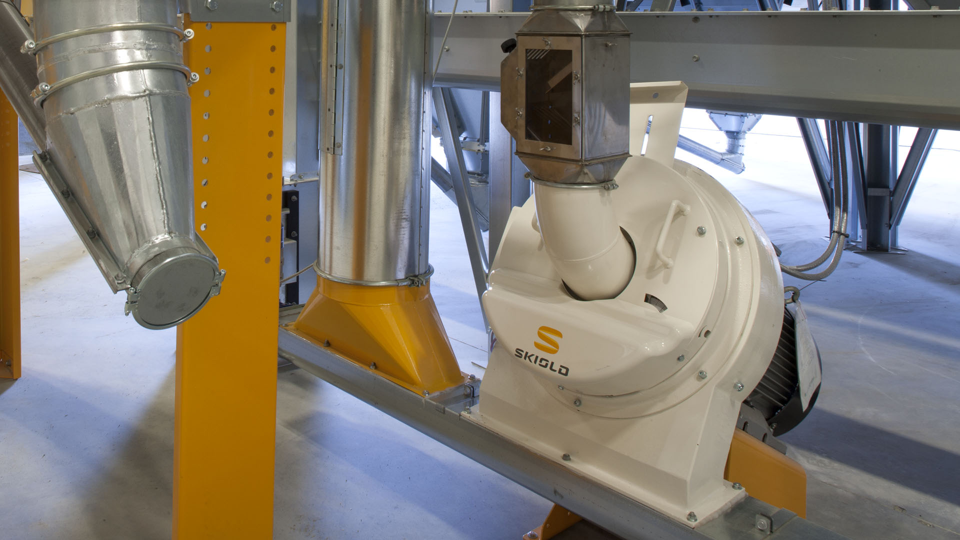 Molino de discos SKIOLD con imán de entrada 