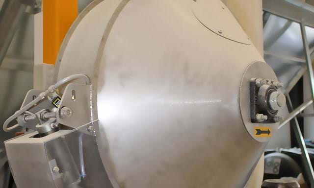 Mezcladores de lotes pequeños de 30 a 50 kg | SKIOLD